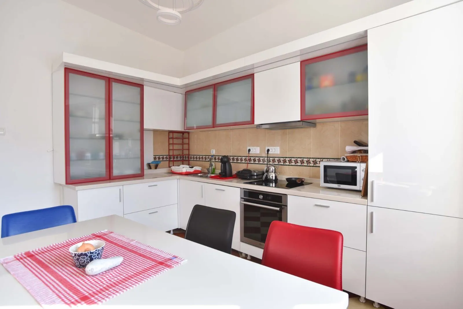Prodaja, trosoban stan, 86m², Stari Grad, Budva