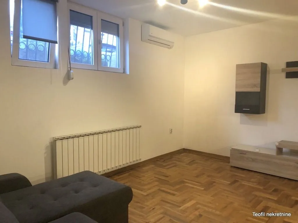 Sale, two bedroom apartment, 46m², Zemun Gornji Grad, Zemun Sve Podlokacije