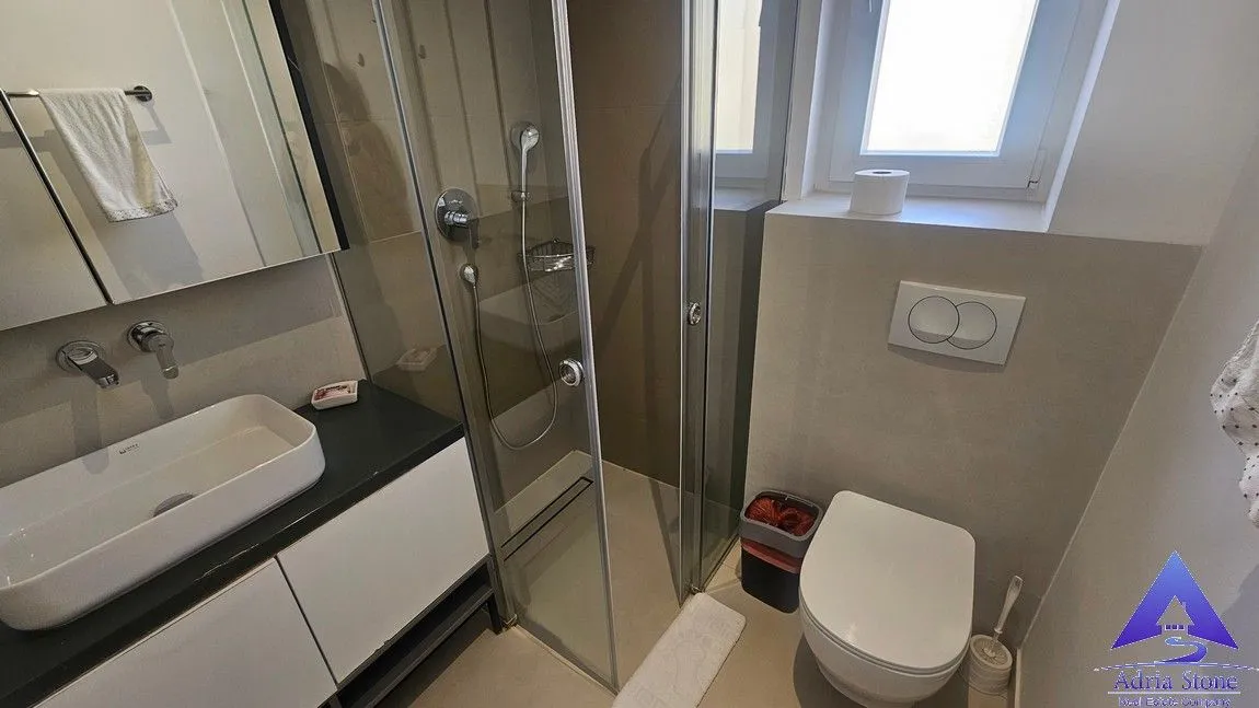 Prodaja, dvosoban stan, 63m², Bečići, Budva