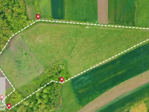 Zemljište in Kožuar