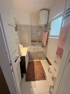 Rent, two bedroom apartment, 60m², Kalenić Pijaca, Vračar Sve Podlokacije - image 7