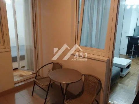 Izdavanje, jednosoban stan, 24m², Bulevar patrijarha Pavla, Novi Sad Sve Podlokacije - image 5