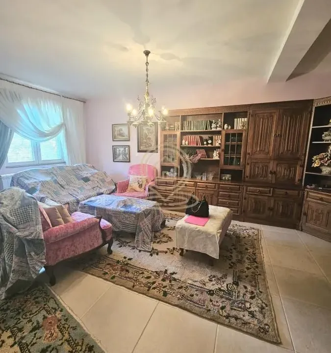 Sale, three bedroom apartment, 130m², Centar, Kragujevac