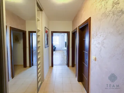 Izdavanje, dvosoban stan, 90m², Preko Morače, Podgorica - image 8