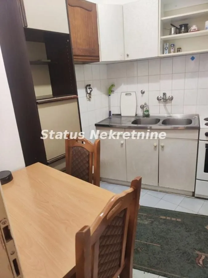 Izdavanje, jednosoban stan, 33m², Grbavica, Novi Sad Sve Podlokacije