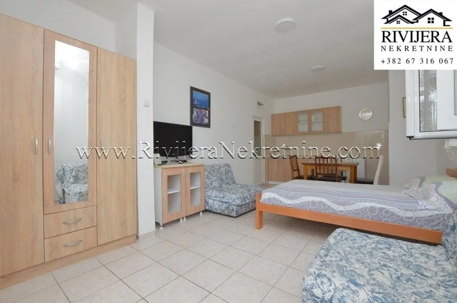 Prodaja, stan, 56m², Baošići, Herceg Novi
