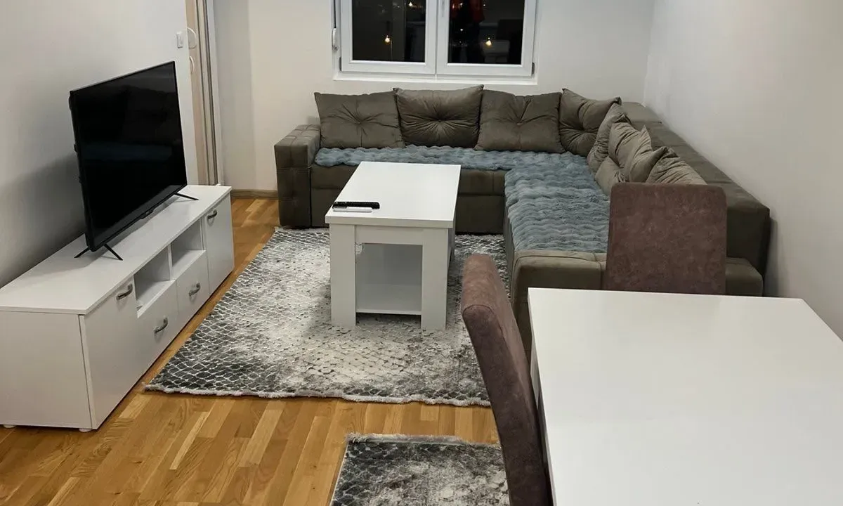 Izdavanje, dvosoban stan, 60m², Zabjelo, Podgorica