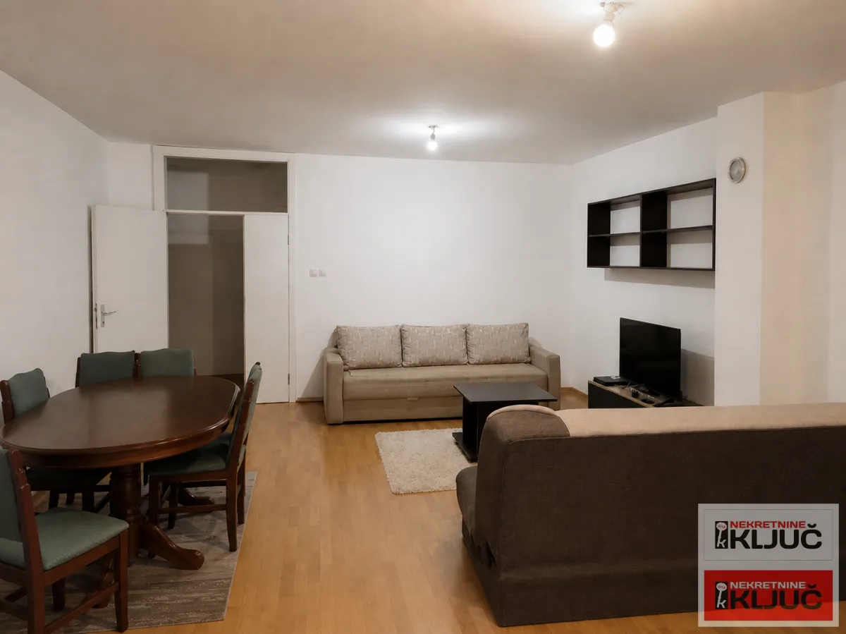 Prodaja, trosoban stan, 86m², Bulevar Oslobodjenja, Novi Sad Sve Podlokacije