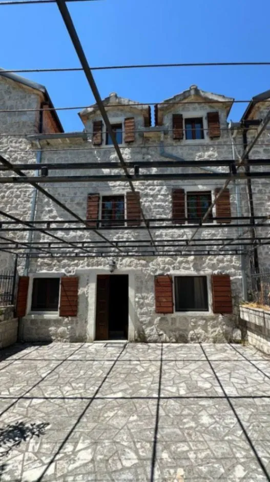 Sale, house, 120m², Lipci, Kotor