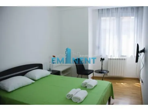 Izdavanje, trosoban stan, 89m², Stari Grad, Beograd - image 9