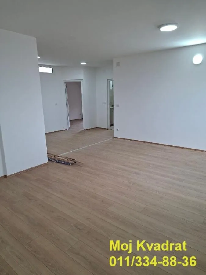 Prodaja, trosoban stan, 66m², Dobanovci, Surčin