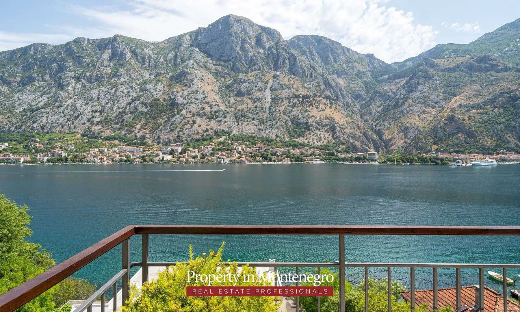 Prodaja, kuća, 520m², Muo, Kotor