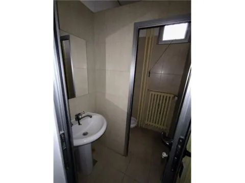 Izdavanje, poslovni prostor, 73m², Niš, Srbija - image 9