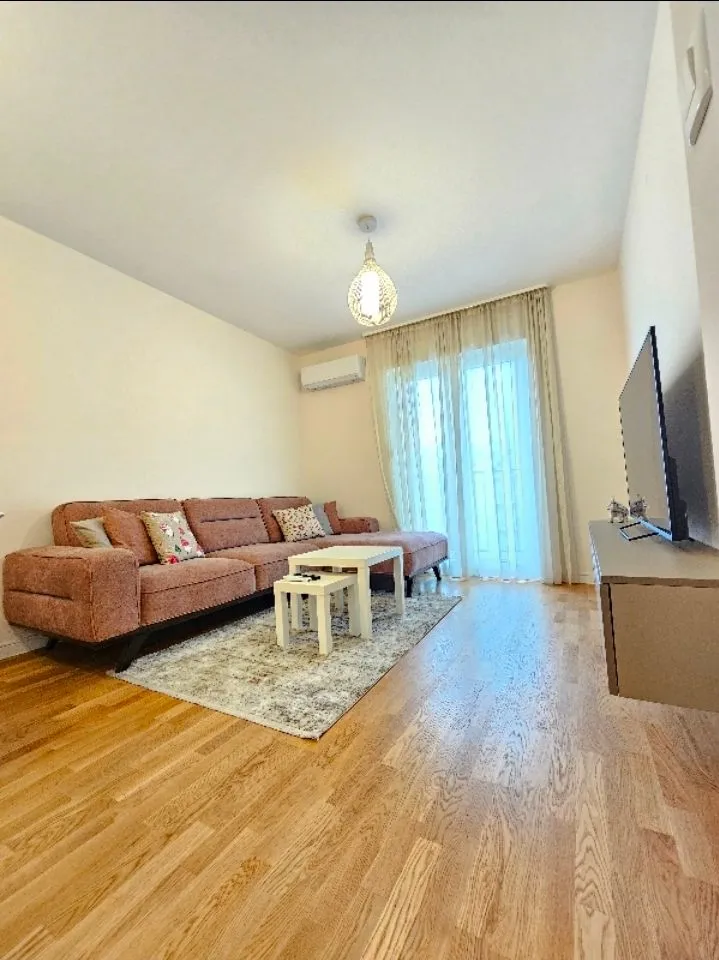 Rent, one bedroom apartment, 43m², Pobrežje, Podgorica
