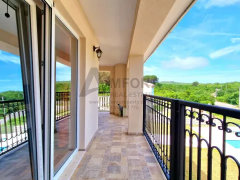 Izdavanje, kuća, 185m², Zagora, Kotor - image 12