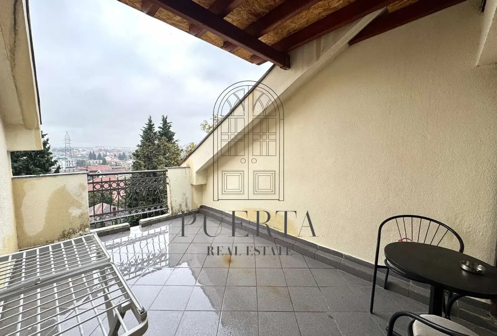 Rent, house, 300m², Gorica C, Podgorica