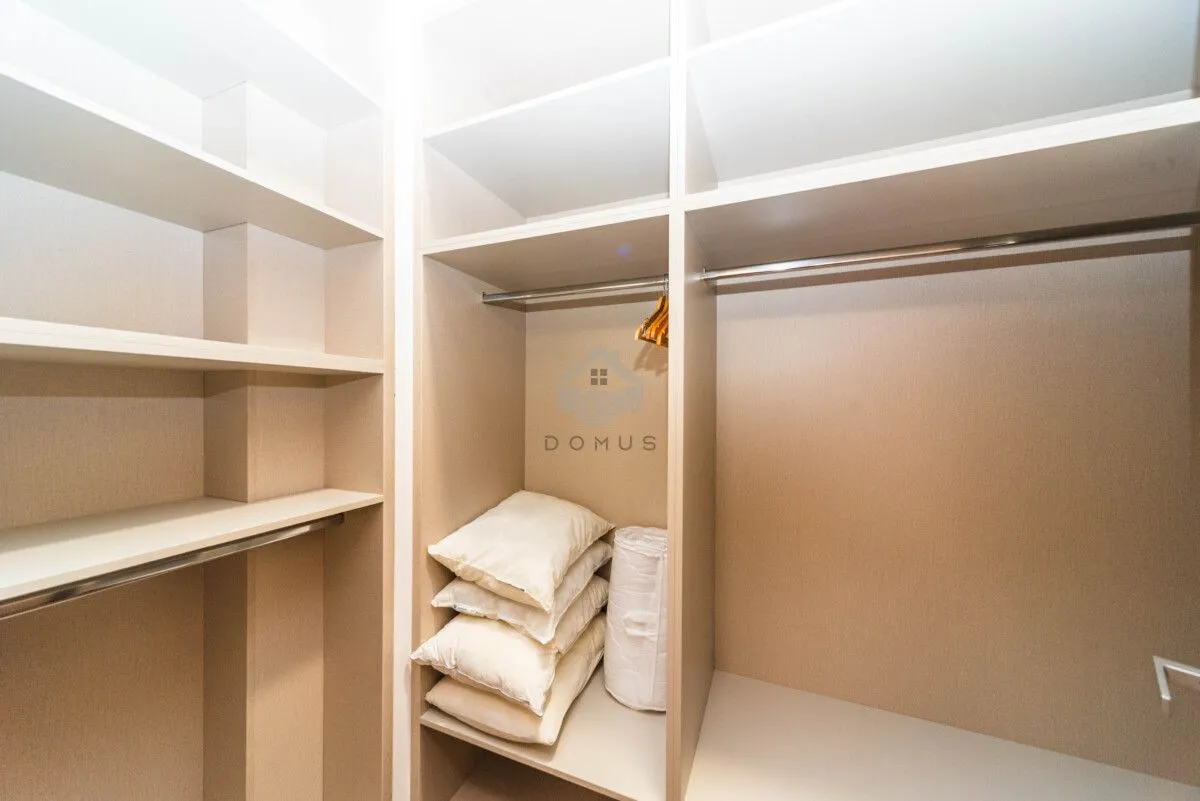 Izdavanje, trosoban stan, 89m², Master Kvart, Podgorica