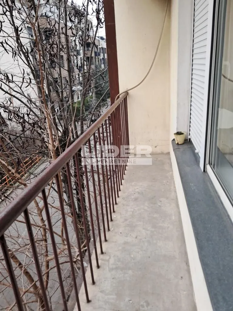 Prodaja, trosoban stan, 69m², Vračar Sve Podlokacije, Beograd