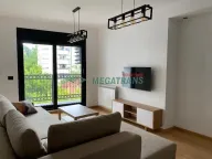 Izdavanje, trosoban stan, 88m², Južni Bulevar, Vračar Sve Podlokacije - image 1