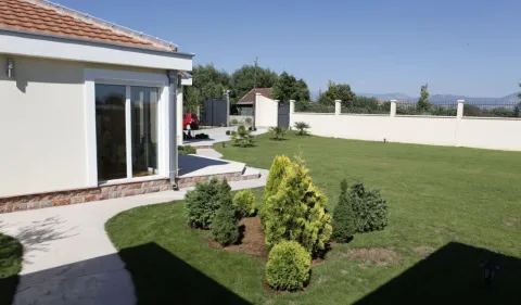 Rent, house, 250m², Donji Kokoti, Podgorica - image 19