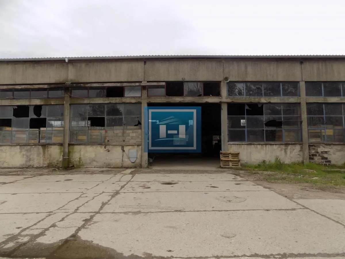 Sale, office space, 1180m², Žabare, Paraćin