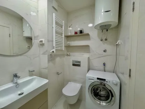 Prodaja, dvosoban stan, 70m², Central Point, Podgorica - image 14