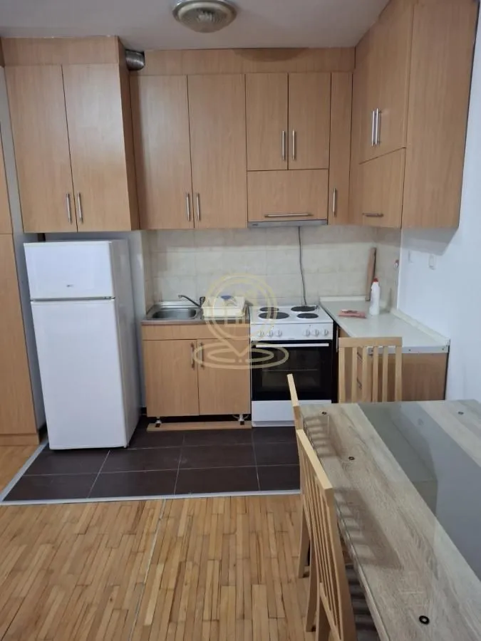 Izdavanje, dvosoban stan, 46m², Novo naselje, Novi Sad