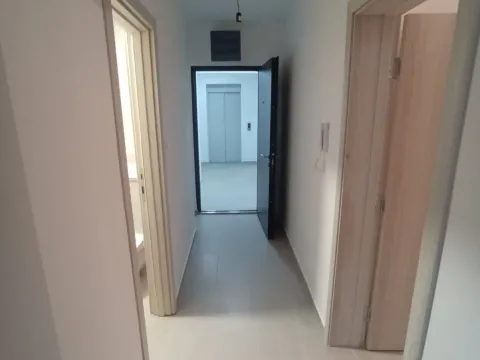 Izdavanje, trosoban stan, 100m², Ljubović, Podgorica - image 6