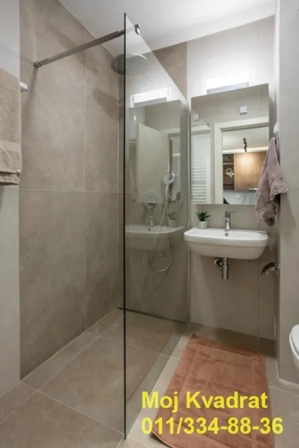 Izdavanje, dvosoban stan, 55m², Novi Beograd Blok 65, Novi Beograd Sve Podlokacije