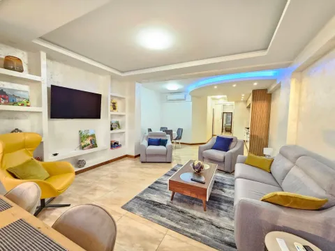 Sale, two bedroom apartment, 89m², Rafailovići, Budva - image 2