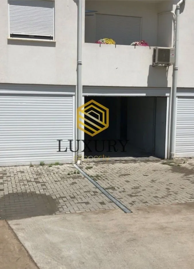 Rent, office space, 100m², Centar, Podgorica