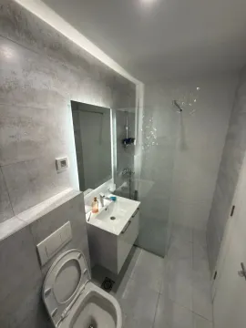 Izdavanje, dvosoban stan, 65m², Stari Aerodrom, Podgorica - image 4