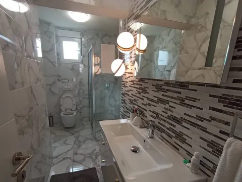 Rent, two bedroom apartment, 65m², Šušanj, Bar - image 7