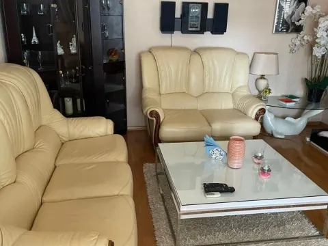 Rent, house, 150m², Momišići, Podgorica - image 2