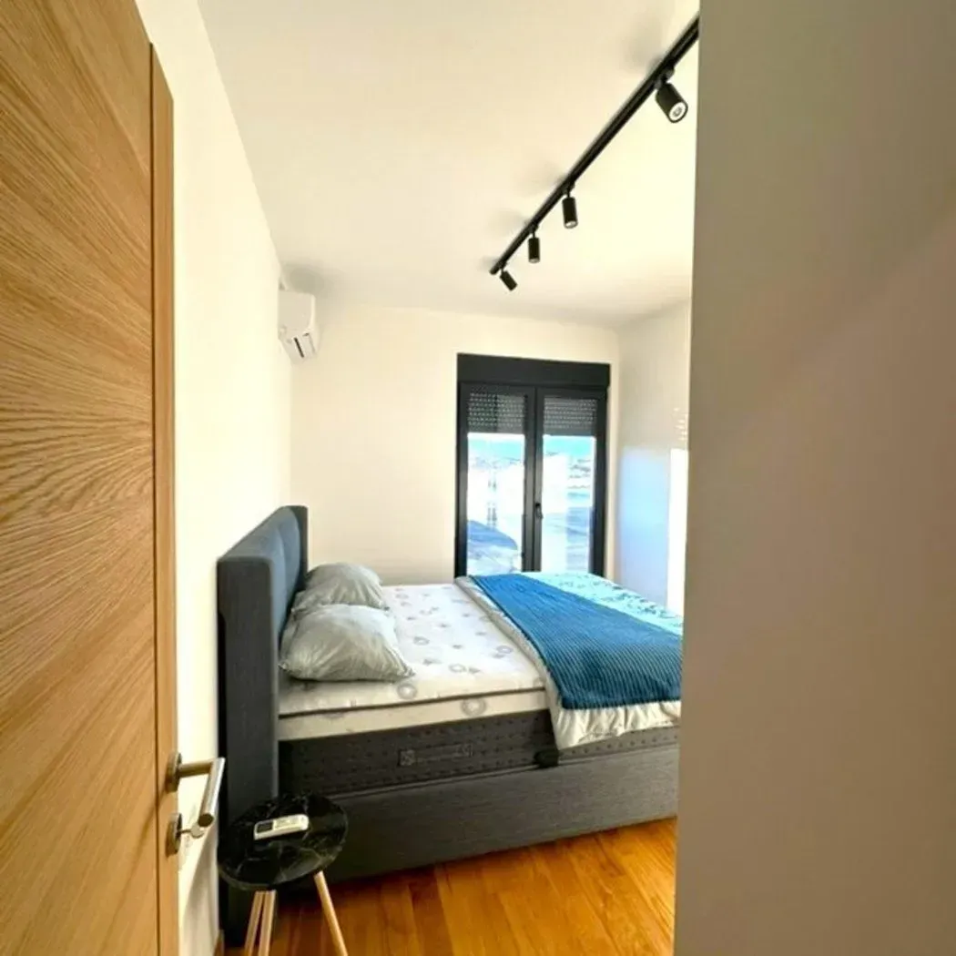 Izdavanje, dvosoban stan, 69m², City Kvart, Podgorica
