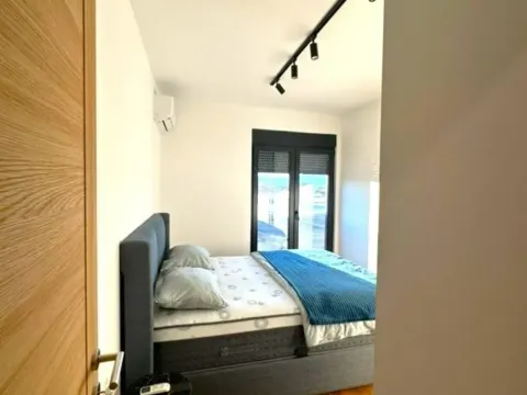 Rent, two bedroom apartment, 69m², City Kvart, Podgorica - image 6