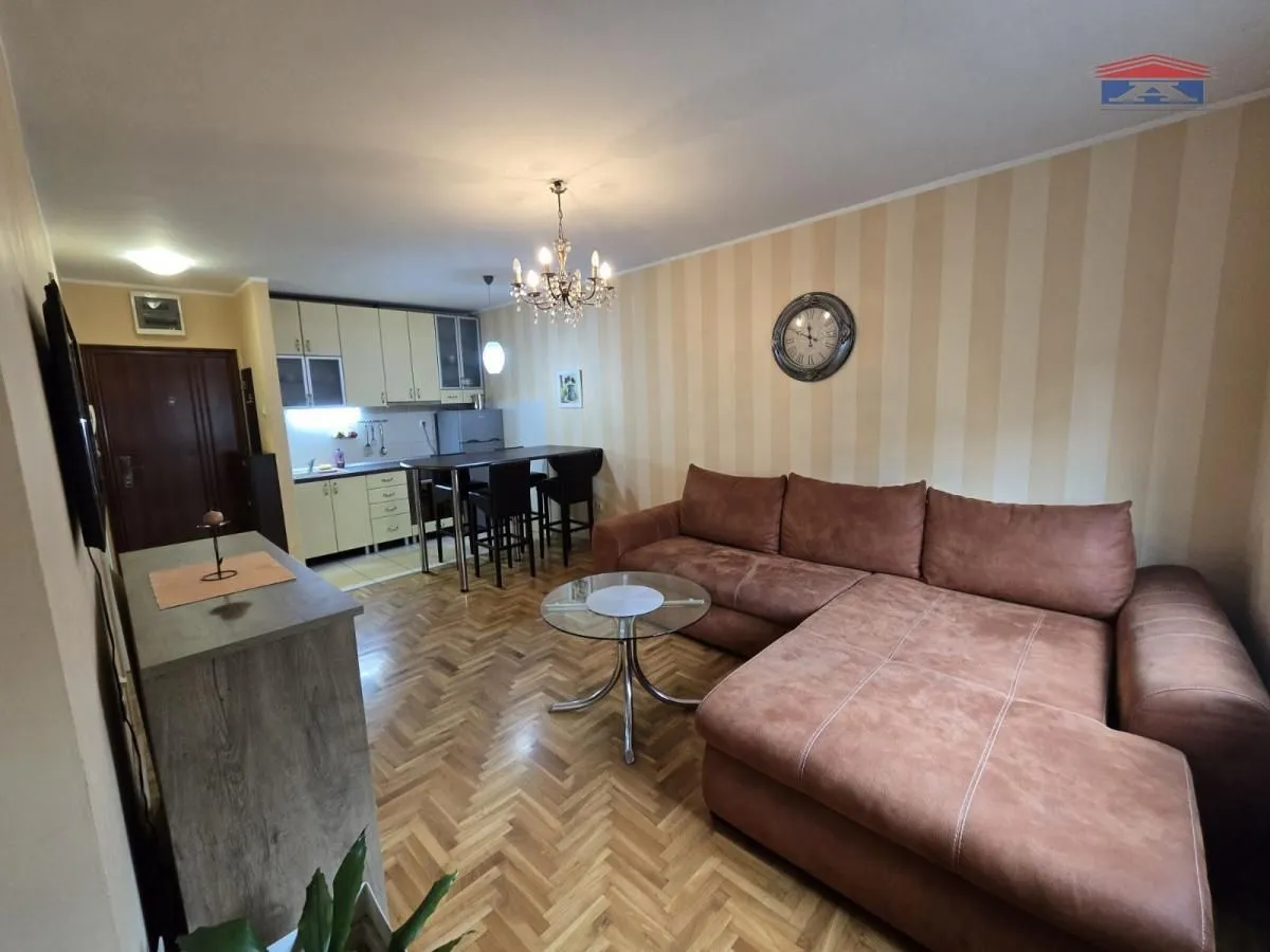 Rent, one bedroom apartment, 35m², Grbavica, Novi Sad Sve Podlokacije