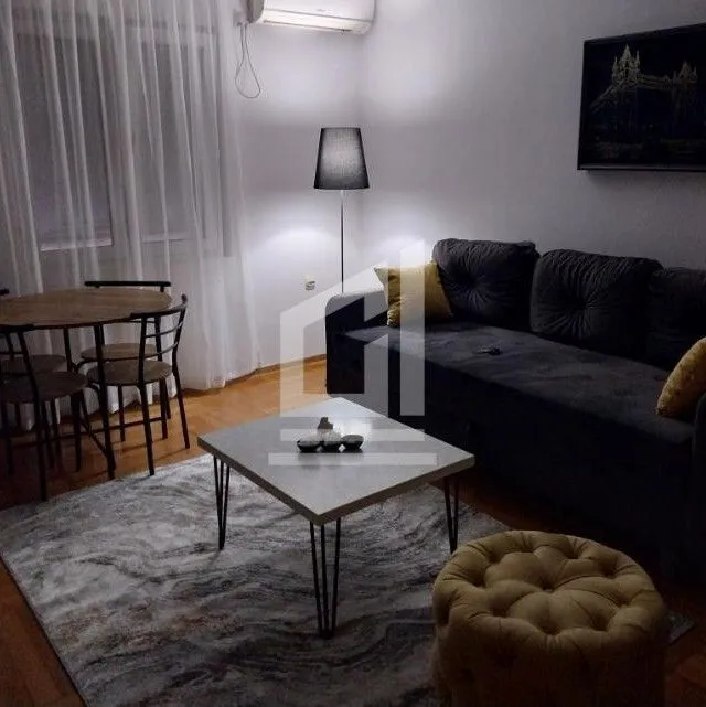 Izdavanje, jednosoban stan, 40m², Centar, Podgorica