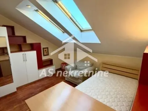 Rent, apartment, 200m², Stari Grad, Beograd - image 20