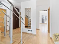 Izdavanje, trosoban stan, 128m², Stari Grad, Beograd - image 4