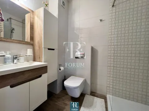 Izdavanje, jednosoban stan, 50m², City Kvart, Podgorica - image 11