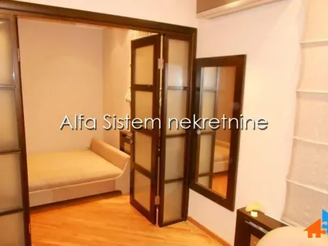 Izdavanje, dvosoban stan, 45m², Kalenić Pijaca, Vračar Sve Podlokacije - image 11