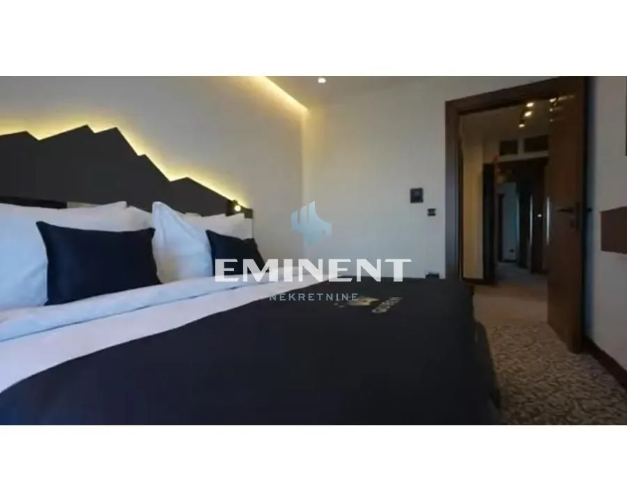 Prodaja, trosoban stan, 60m², Centar, Zlatibor