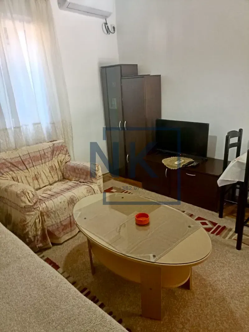 Izdavanje, jednosoban stan, 42m², Konik, Podgorica