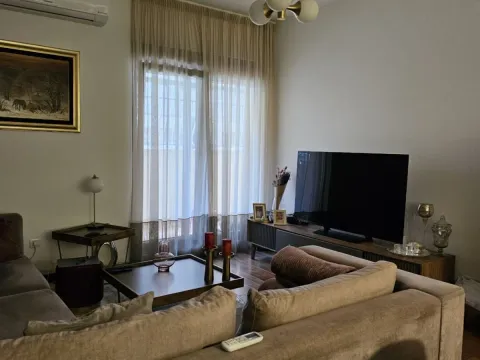 Prodaja, dvosoban stan, 89m², Podgorica, Crna Gora - image 1