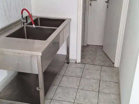 Sale, office space, 42m², Novo naselje, Novi Sad - image 9