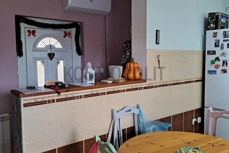 Sale, four bedroom apartment, 115m², Petlovo Brdo, Beograd