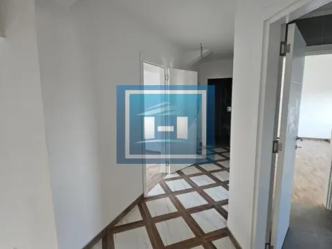 Prodaja, četvorosoban stan, 150m², Jagodnjak, Paraćin - image 11