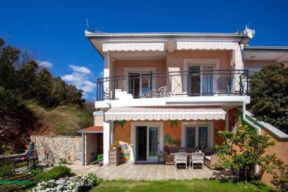 Prodaja, kuća, 100m², Zelenika, Herceg Novi