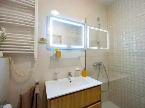 Rent, one bedroom apartment, 55m², City Kvart, Podgorica - image 14